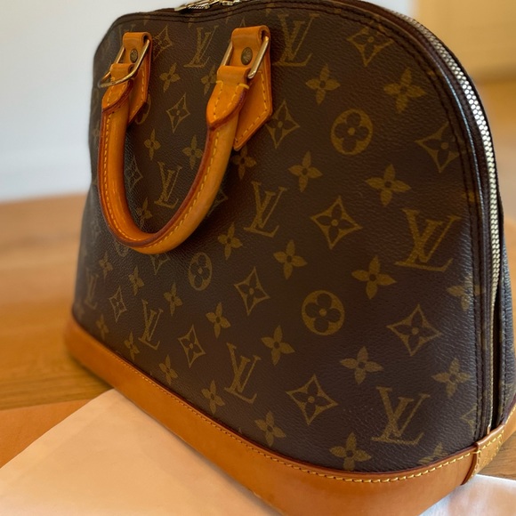 100% Authentic Louis Vuitton Alma Bag - Picture 6 of 16